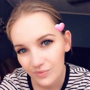 Meet your Posher, Kendra